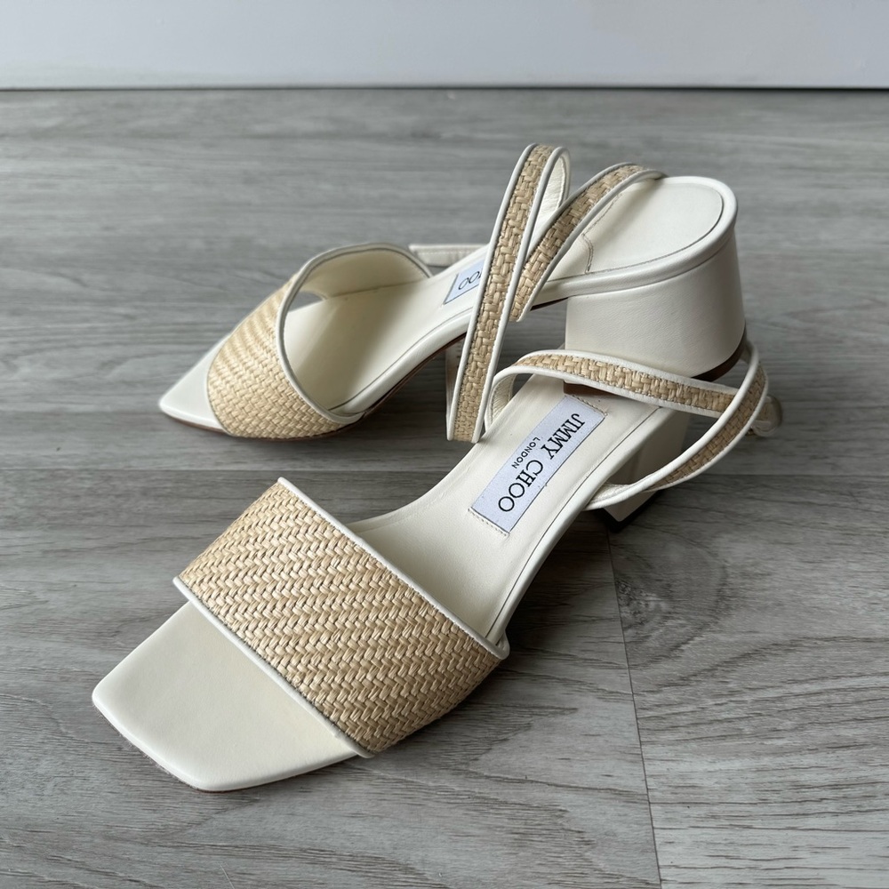 Jimmy Choo off white Raffia & Leather block heel sandal, size 37,5 • 7,5 US